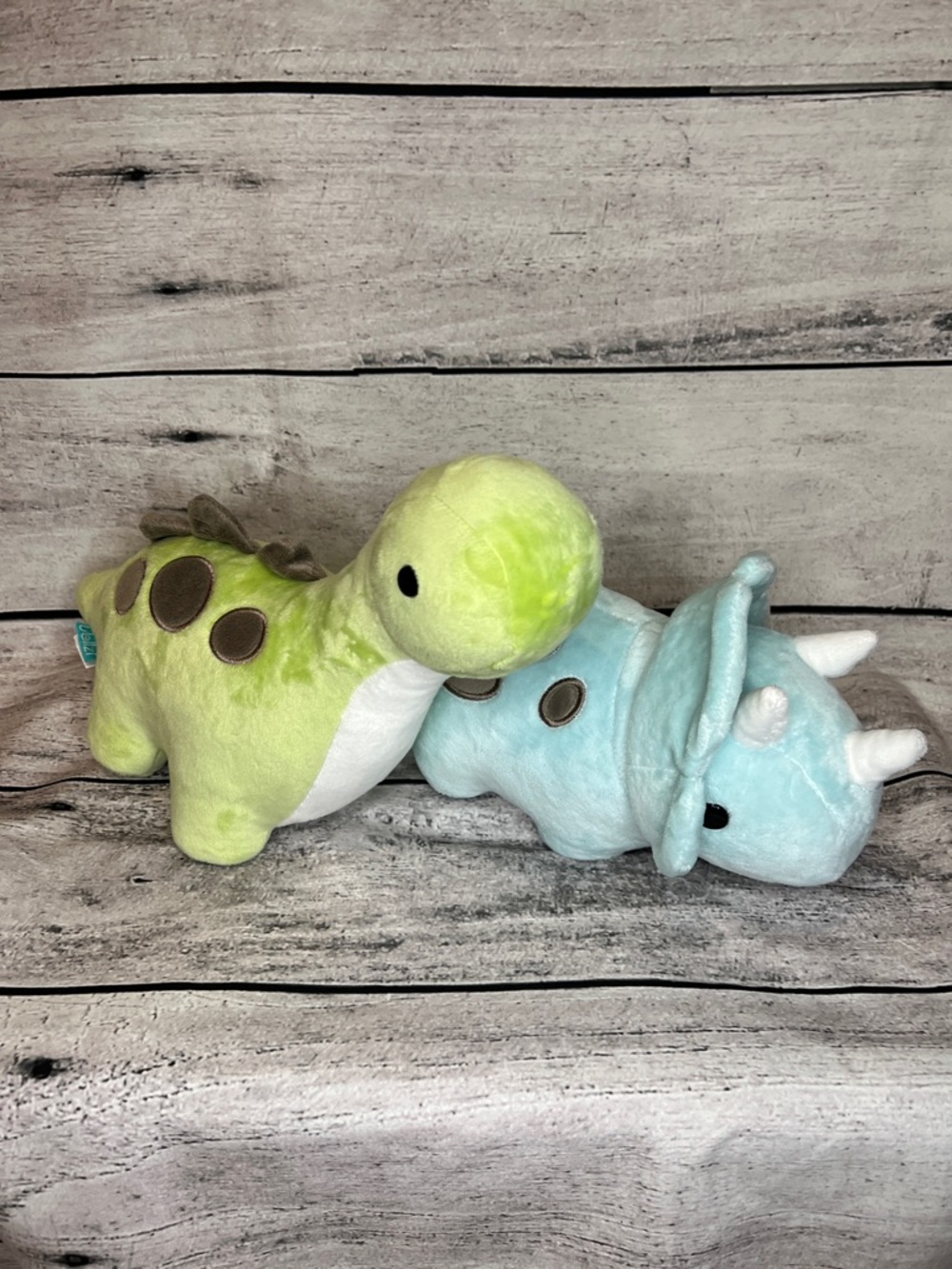 Bellzi Plush Dinosaur Baby Stuffed Toys Green Brontosaurus and Blue Triceratops